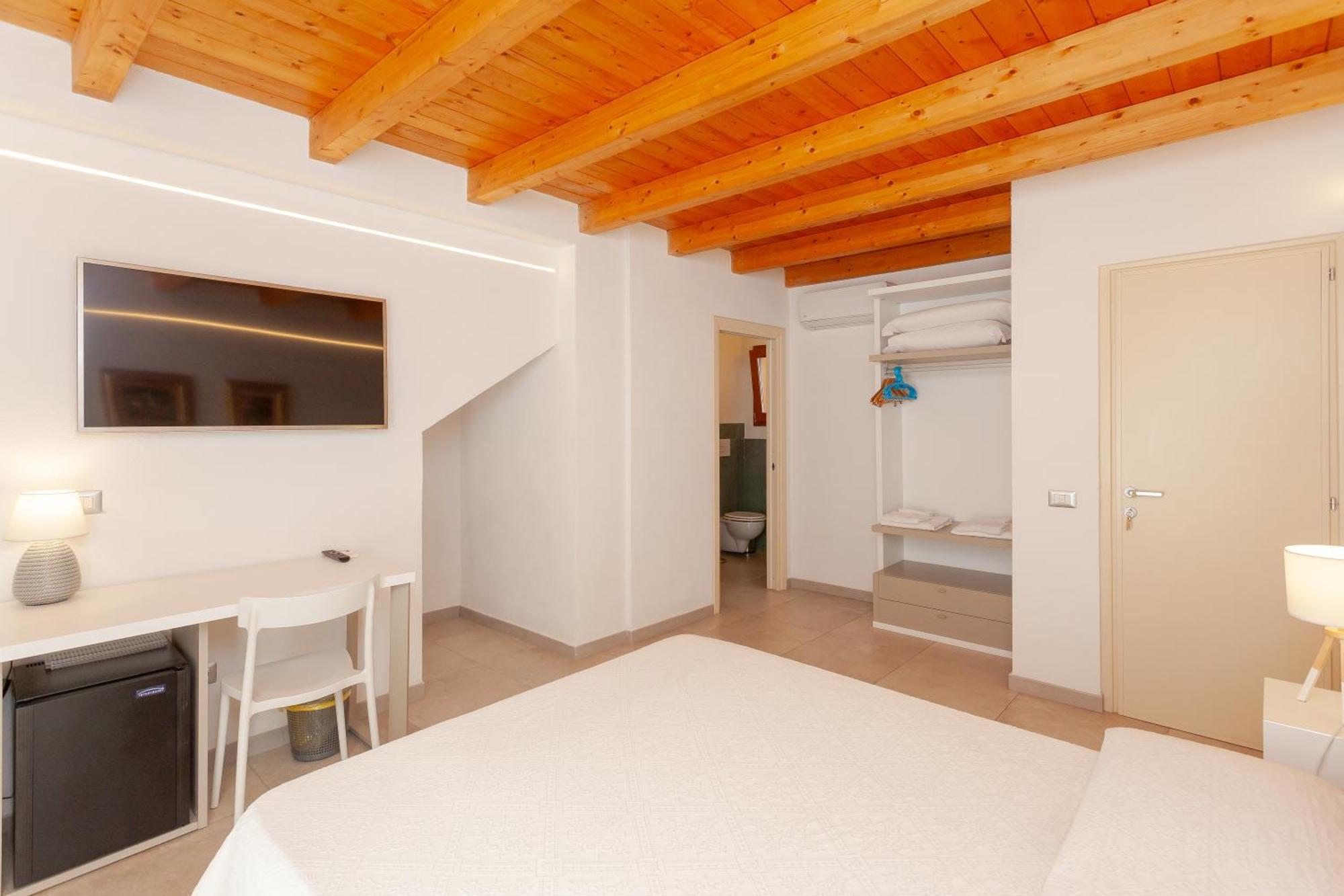 B&B Pettirosso 산테오도로 외부 사진