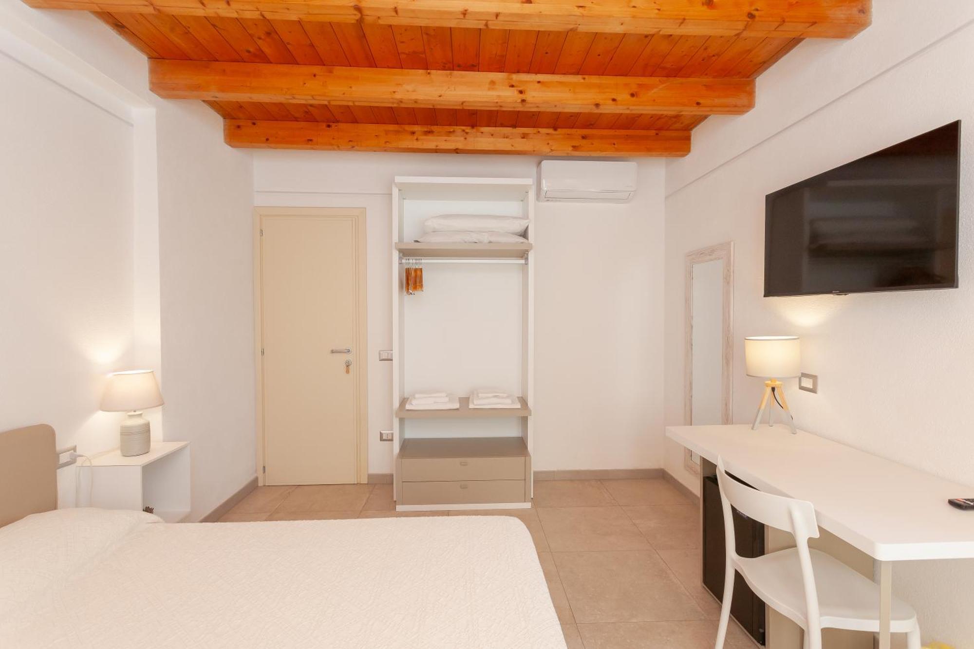 B&B Pettirosso 산테오도로 외부 사진
