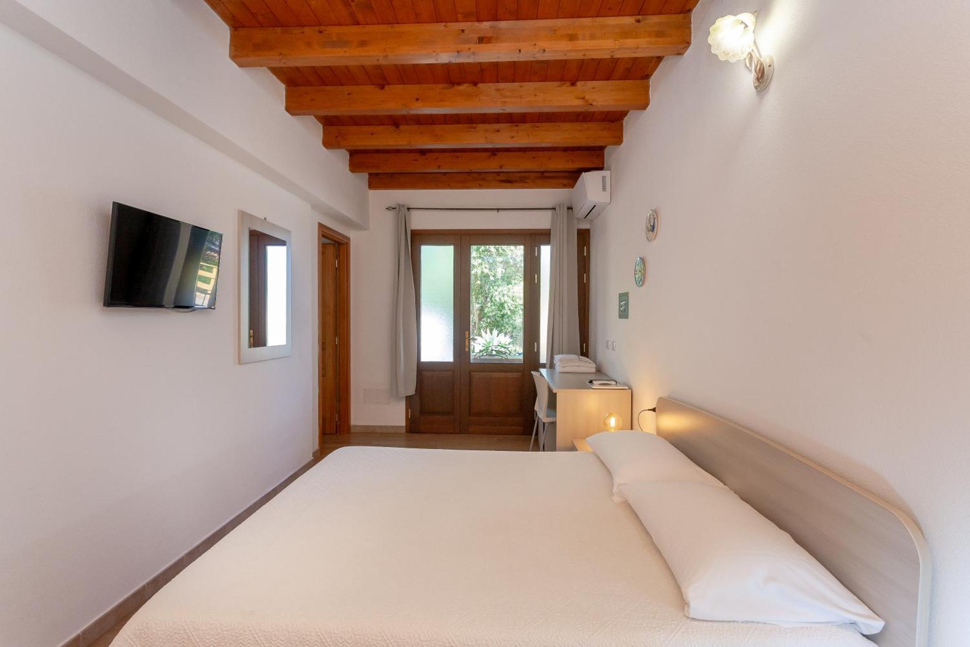 B&B Pettirosso 산테오도로 외부 사진